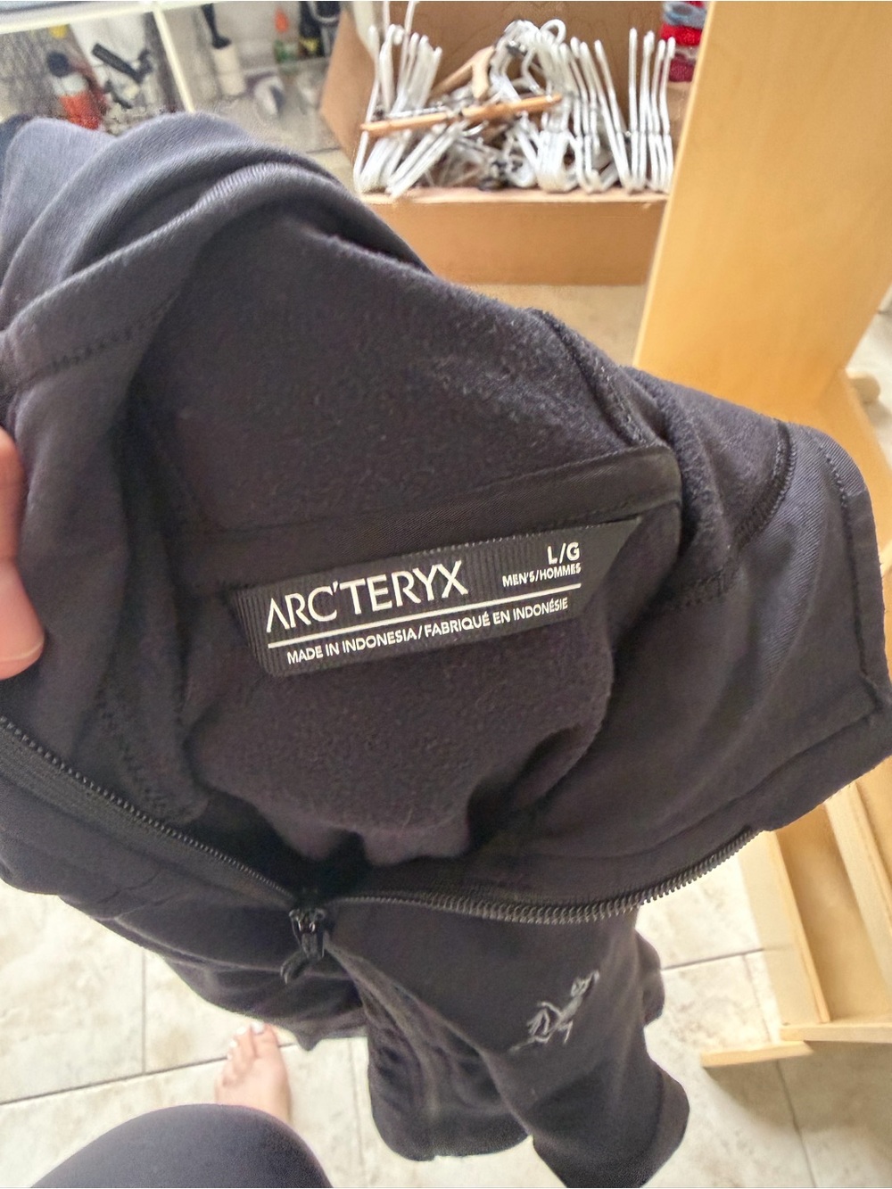 ARCTERYX Men’s Kyanite Lightweight Hoodie Hoody Jacket Zip Up Black - Picture 5 of 5